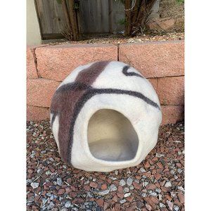 Modern Pet Furniture Natural Wool Cat Bed Cocoon Handmade Cave - Black & White